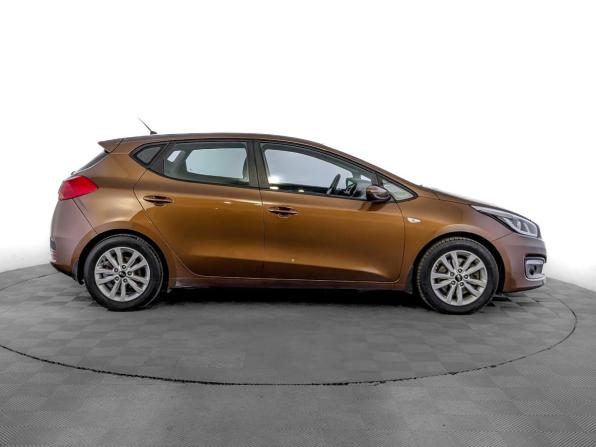 Kia Ceed II Рестайлинг с пробегом 2016 года, цена 1 330 000 рублей, 130830 км, хэтчбек, Автокод Объявления