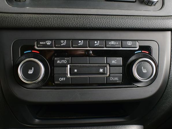 Volkswagen Tiguan I Рестайлинг с пробегом 2011 года, цена 1 449 995 рублей, 169099 км, внедорожник, Автокод Объявления