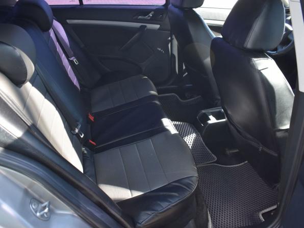 Skoda Octavia II (A5) Рестайлинг с пробегом 2012 года, цена 700 000 рублей, 218532 км, лифтбек, Автокод Объявления