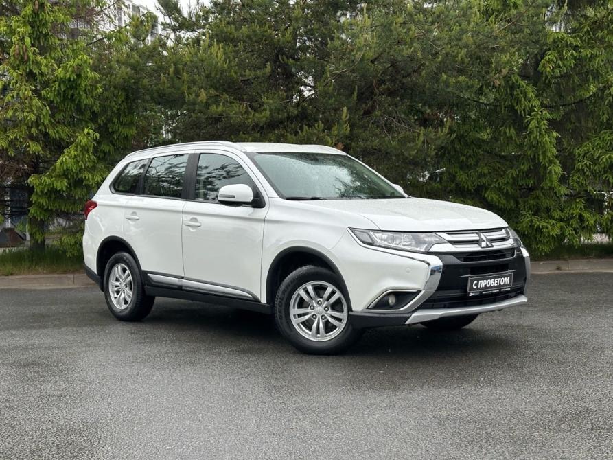 Mitsubishi Outlander III Рестайлинг 2 Санкт-Петербург  - изображение 4