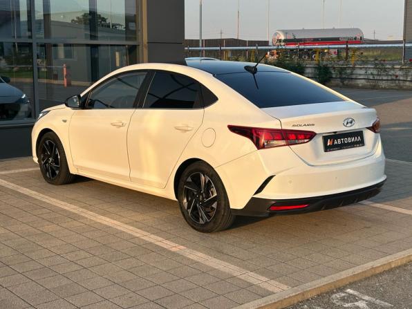 Hyundai Solaris II Рестайлинг с пробегом 2021 года, цена 1 710 000 рублей, 115554 км, седан, Автокод Объявления