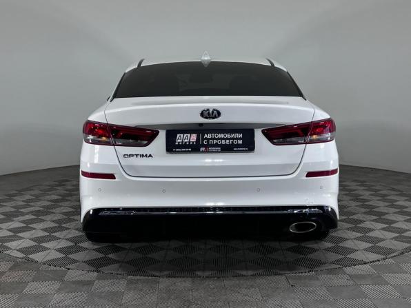 Kia Optima IV Рестайлинг с пробегом 2018 года, цена 1 977 000 рублей, 98421 км, седан, Автокод Объявления