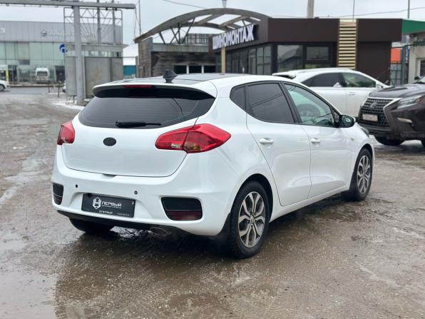 Kia Ceed II Рестайлинг с пробегом 2016 года, цена 1 090 000 рублей, 108236 км, хэтчбек, Автокод Объявления