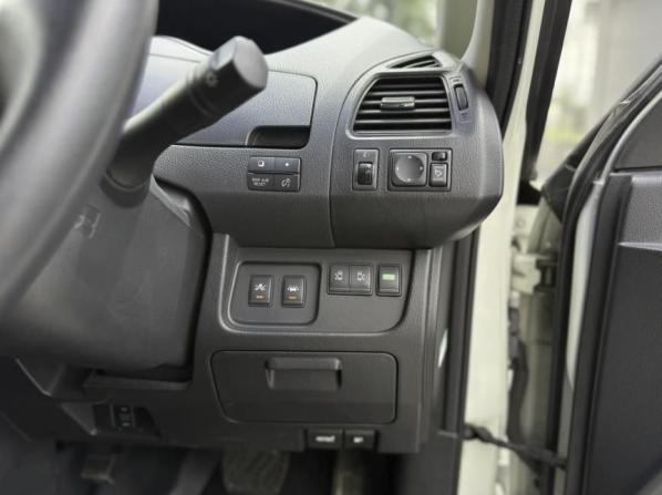 Nissan Serena IV (C26) с пробегом 2016 года, цена 1 650 000 рублей, 134000 км, минивэн, Автокод Объявления