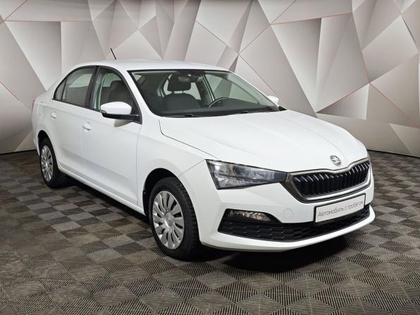 Skoda Rapid II с пробегом 2021 года, цена 1 699 000 рублей, 83244 км, лифтбек, Автокод Объявления