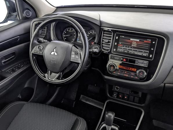 Mitsubishi Outlander III Рестайлинг 3 с пробегом 2019 года, цена 2 100 000 рублей, 135681 км, внедорожник, Автокод Объявления