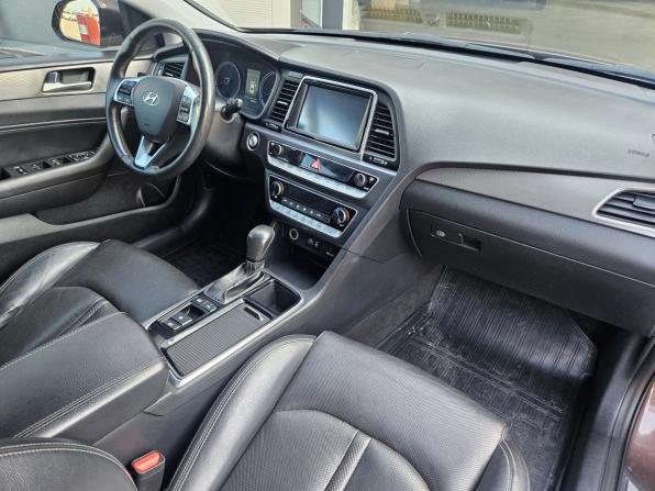 Hyundai Sonata VII (LF) Рестайлинг с пробегом 2019 года, цена 1 627 000 рублей, 130000 км, седан, Автокод Объявления