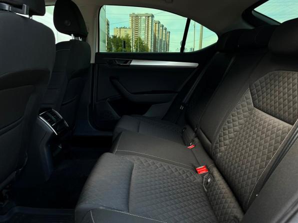 Skoda Superb III Рестайлинг с пробегом 2021 года, цена 2 695 300 рублей, 113074 км, лифтбек, Автокод Объявления
