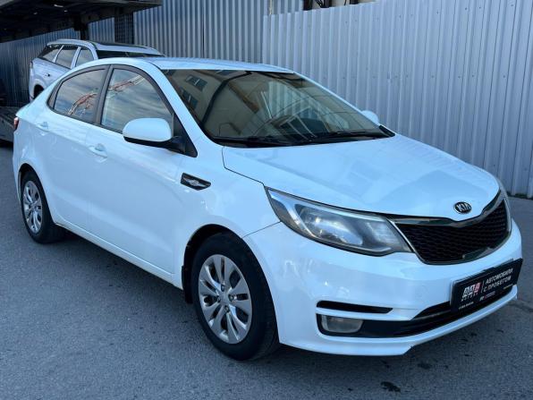 Kia Rio III Рестайлинг с пробегом 2015 года, цена 690 000 рублей, 180065 км, седан, Автокод Объявления