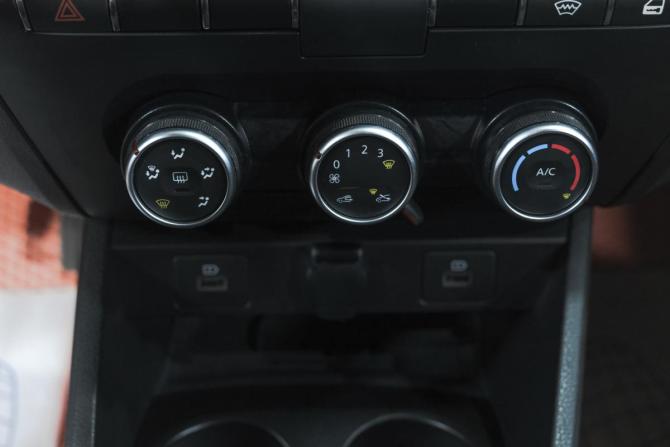 Lada (ВАЗ) Vesta I Рестайлинг (NG) с пробегом 2023 года, цена 999 000 рублей, 84000 км, седан, Автокод Объявления
