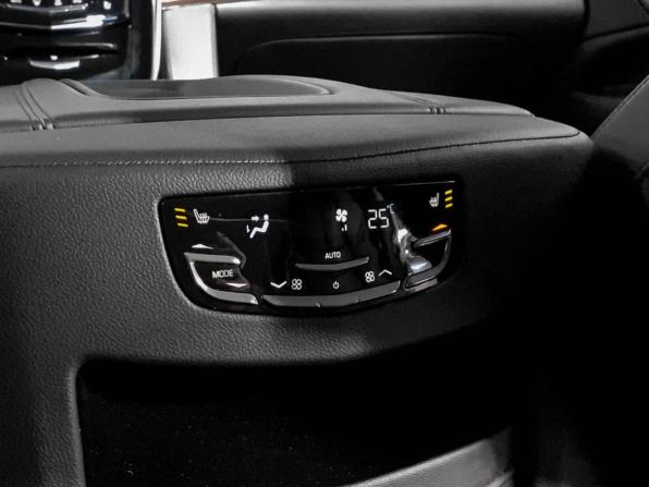 Cadillac Escalade IV с пробегом 2019 года, цена 5 433 000 рублей, 83821 км, внедорожник, Автокод Объявления