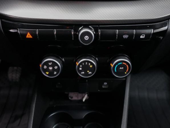 Lada (ВАЗ) Vesta I Рестайлинг (NG) с пробегом 2024 года, цена 1 393 000 рублей, 34663 км, седан, Автокод Объявления
