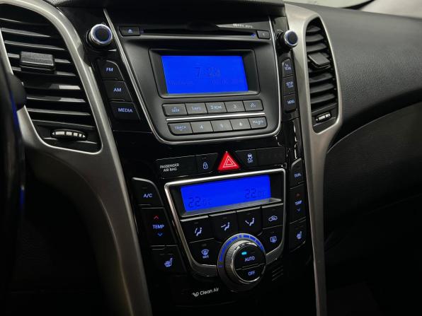 Hyundai i30 II с пробегом 2013 года, цена 950 000 рублей, 163363 км, хэтчбек, Автокод Объявления