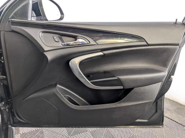 Opel Insignia I Рестайлинг с пробегом 2014 года, цена 1 500 000 рублей, 140900 км, универсал, Автокод Объявления