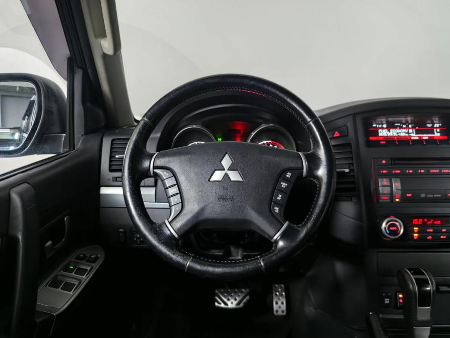 Mitsubishi Pajero IV Рестайлинг 1 Москва  - изображение 13