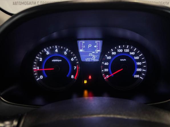Hyundai Solaris I Рестайлинг с пробегом 2016 года, цена 949 000 рублей, 120000 км, седан, Автокод Объявления