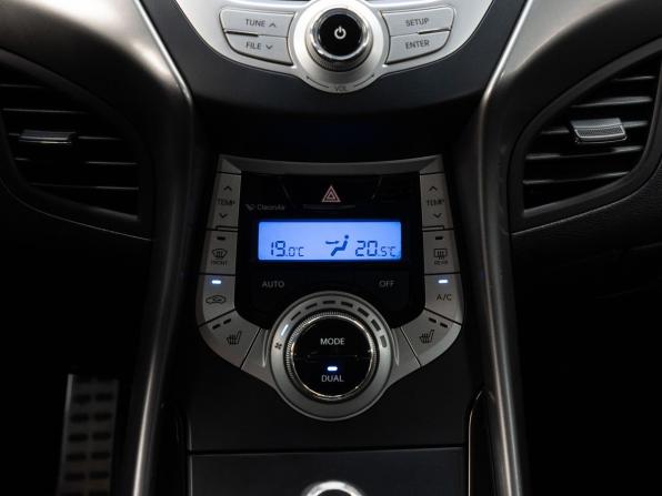 Hyundai Elantra V (MD) с пробегом 2012 года, цена 959 000 рублей, 211591 км, седан, Автокод Объявления