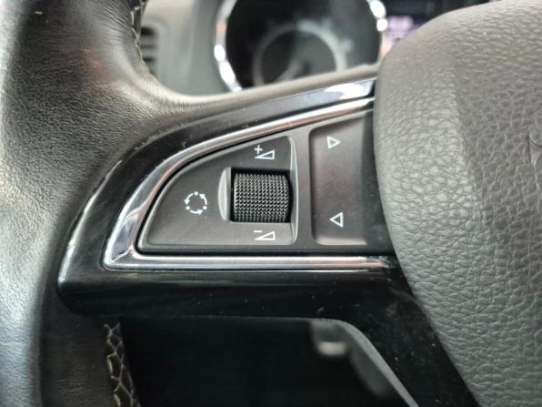 Skoda Yeti I Рестайлинг с пробегом 2016 года, цена 1 350 000 рублей, 61700 км, внедорожник, Автокод Объявления