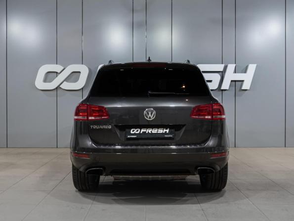 Volkswagen Touareg II с пробегом 2012 года, цена 2 599 000 рублей, 197808 км, внедорожник, Автокод Объявления