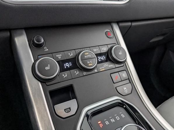 Land Rover Range Rover Evoque I Рестайлинг с пробегом 2018 года, цена 2 850 000 рублей, 71195 км, внедорожник, Автокод Объявления