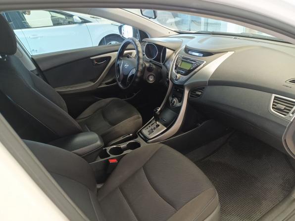 Hyundai Elantra V (MD) с пробегом 2013 года, цена 1 100 000 рублей, 211065 км, седан, Автокод Объявления