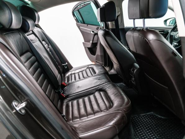 Volkswagen Passat B7 с пробегом 2012 года, цена 1 150 000 рублей, 185675 км, седан, Автокод Объявления