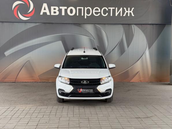 Lada (ВАЗ) Largus I Рестайлинг с пробегом 2024 года, цена 1 383 000 рублей, 22429 км, универсал, Автокод Объявления