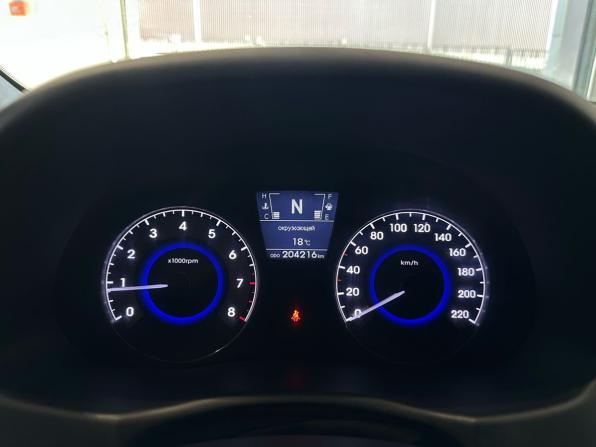 Hyundai Solaris I с пробегом 2012 года, цена 715 000 рублей, 204215 км, хэтчбек, Автокод Объявления
