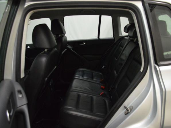 Volkswagen Tiguan I с пробегом 2010 года, цена 800 000 рублей, 252688 км, внедорожник, Автокод Объявления
