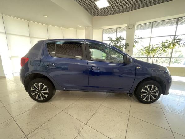 Renault Sandero II с пробегом 2015 года, цена 499 000 рублей, 193236 км, хэтчбек, Автокод Объявления