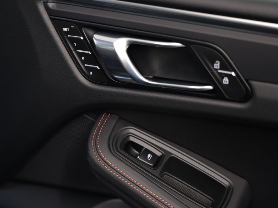 Porsche Macan I Рестайлинг 2 Москва  - изображение 45
