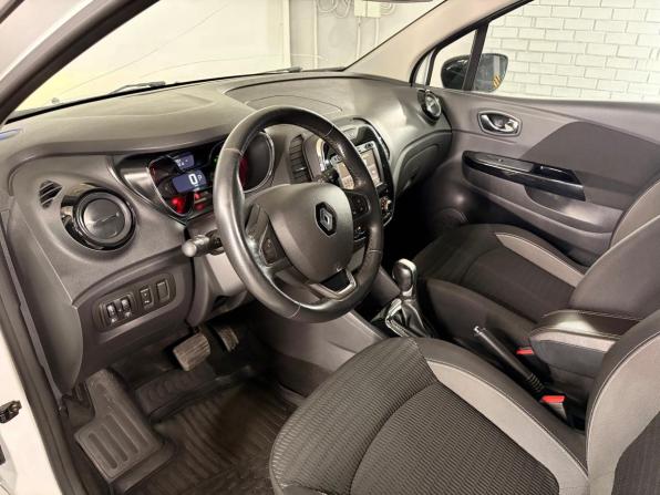 Renault Kaptur I с пробегом 2017 года, цена 1 159 000 рублей, 129887 км, внедорожник, Автокод Объявления