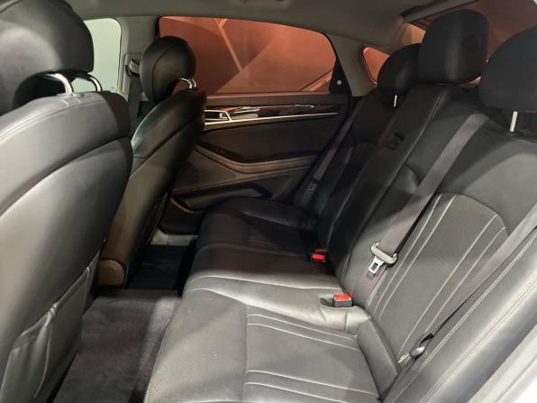 Hyundai Genesis II с пробегом 2015 года, цена 1 650 000 рублей, 208633 км, седан, Автокод Объявления