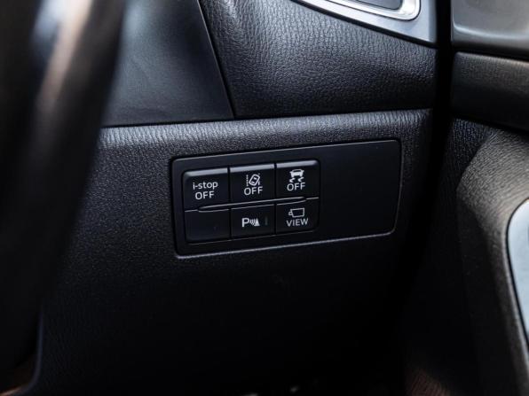 Mazda Axela III Рестайлинг с пробегом 2018 года, цена 1 475 000 рублей, 125124 км, хэтчбек, Автокод Объявления