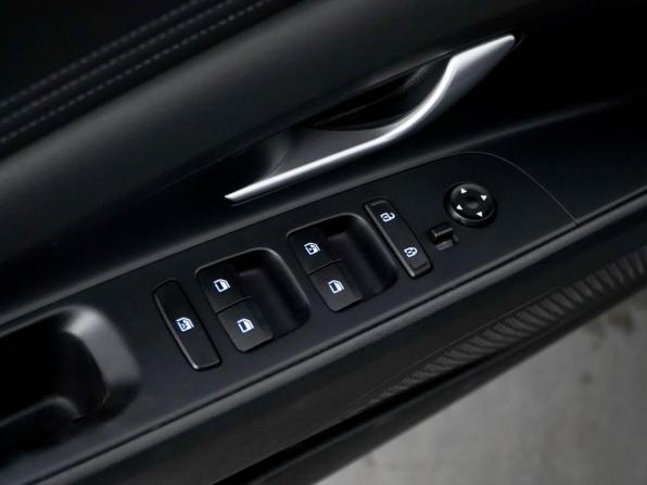 Hyundai Elantra VII (CN7) с пробегом 2022 года, цена 2 097 414 рублей, 45478 км, седан, Автокод Объявления