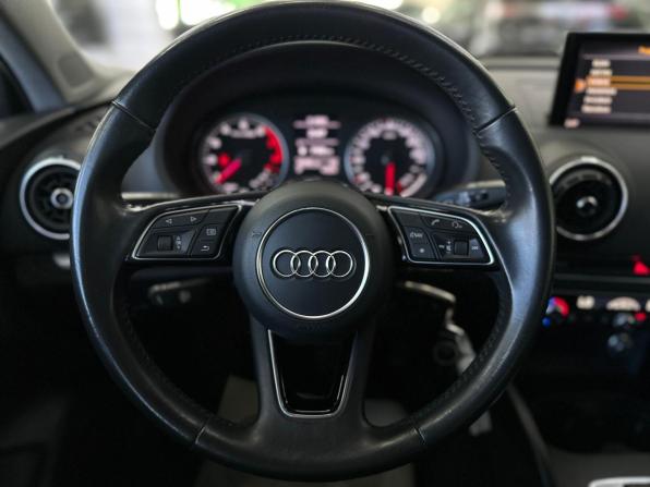 Audi A3 III (8V) Рестайлинг с пробегом 2018 года, цена 1 720 000 рублей, 131445 км, седан, Автокод Объявления