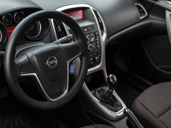 Opel Astra J с пробегом 2011 года, цена 660 000 рублей, 166726 км, хэтчбек, Автокод Объявления