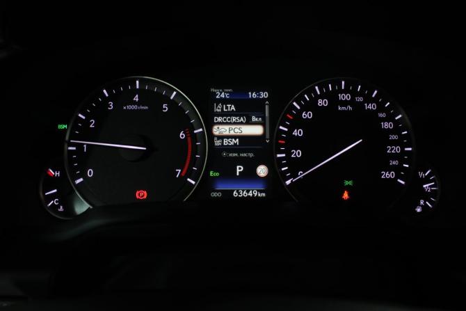 Lexus RX IV Рестайлинг с пробегом 2019 года, цена 4 990 000 рублей, 63649 км, внедорожник, Автокод Объявления