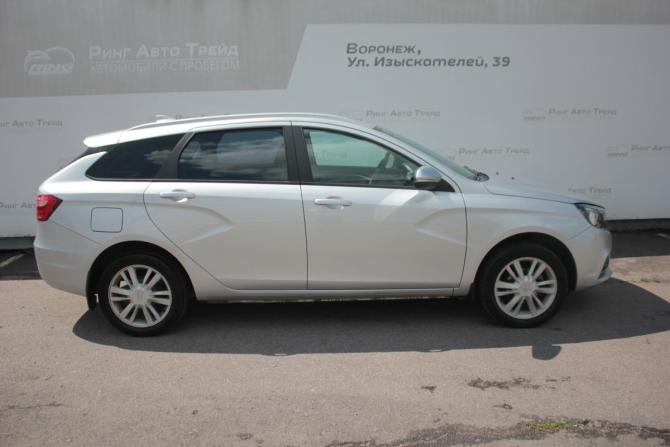 Lada (ВАЗ) Vesta I с пробегом 2018 года, цена 990 000 рублей, 96000 км, универсал, Автокод Объявления