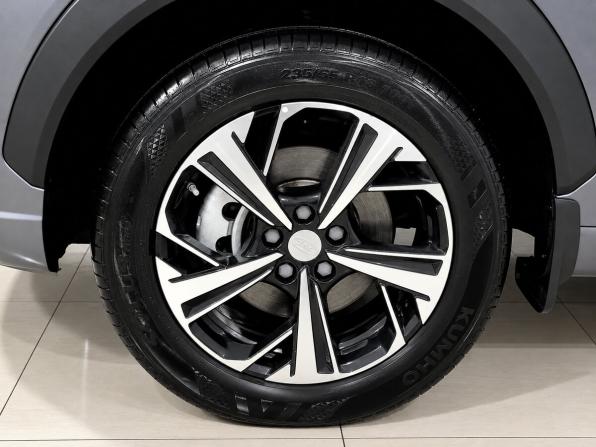 JAC JS6 с пробегом 2023 года, цена 1 899 000 рублей, 5559 км, внедорожник, Автокод Объявления