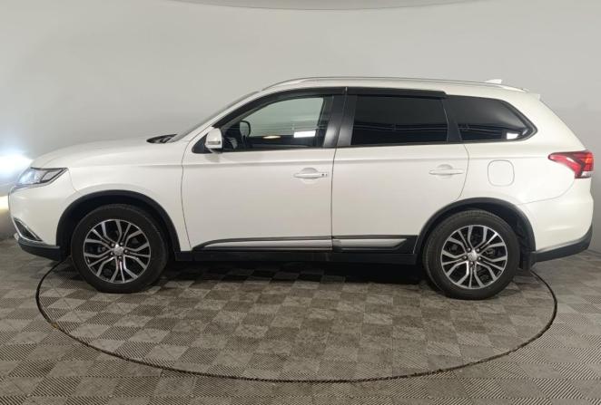 Mitsubishi Outlander III Рестайлинг 2 с пробегом 2018 года, цена 1 790 000 рублей, 214120 км, внедорожник, Автокод Объявления
