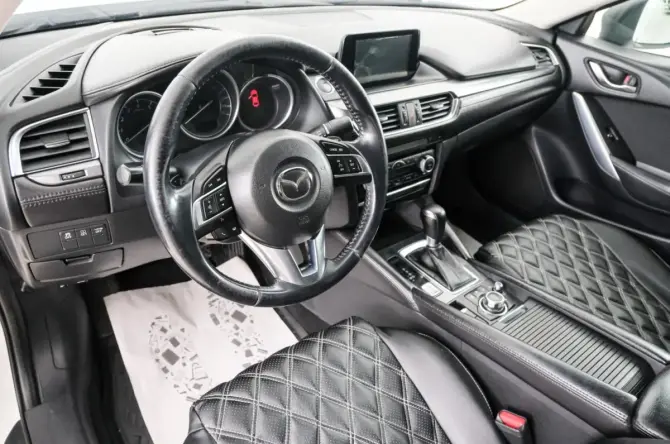 Mazda 6 III (GJ) Рестайлинг с пробегом 2015 года, цена 1 709 000 рублей, 194000 км, седан, Автокод Объявления