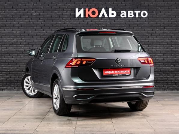 Volkswagen Tiguan II Рестайлинг с пробегом 2021 года, цена 2 790 000 рублей, 89423 км, внедорожник, Автокод Объявления