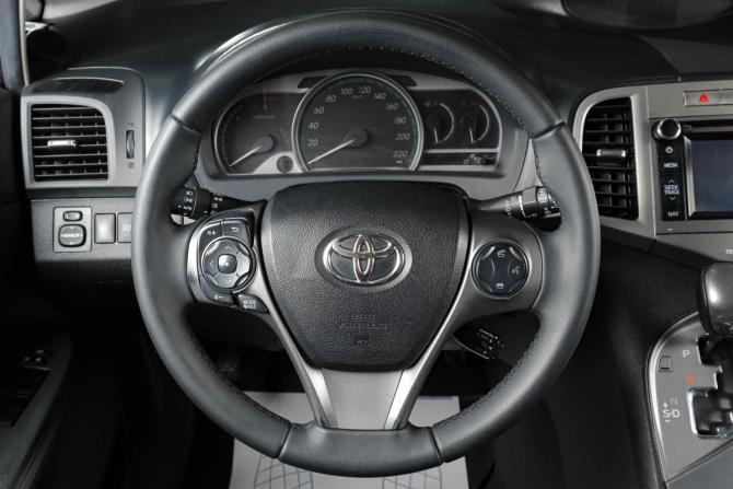 Toyota Venza II с пробегом 2013 года, цена 2 299 000 рублей, 149623 км, внедорожник, Автокод Объявления