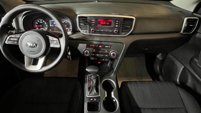 Kia Sportage IV Рестайлинг с пробегом 2021 года, цена 2 270 000 рублей, 53727 км, внедорожник, Автокод Объявления