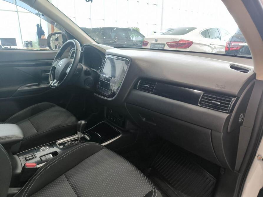 Mitsubishi Outlander III Рестайлинг 3 Казань  - изображение 13