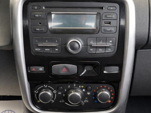 Renault Duster I с пробегом 2013 года, цена 700 000 рублей, 206293 км, внедорожник, Автокод Объявления
