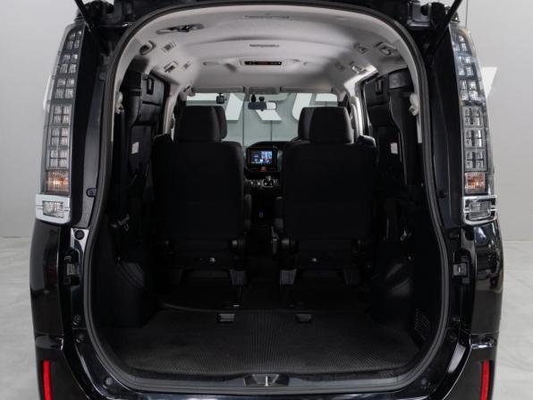 Toyota Voxy III (R80) с пробегом 2015 года, цена 1 749 000 рублей, 183459 км, минивэн, Автокод Объявления