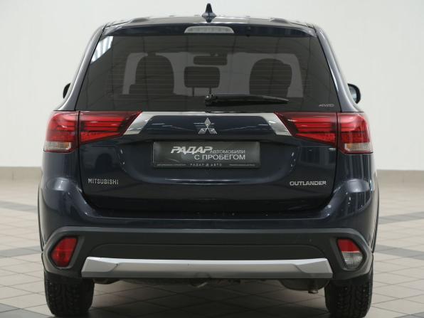 Mitsubishi Outlander III Рестайлинг 2 с пробегом 2017 года, цена 1 876 000 рублей, 116000 км, внедорожник, Автокод Объявления