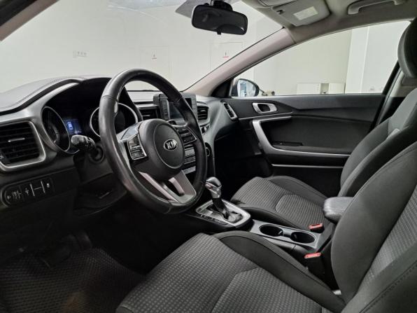 Kia Ceed III с пробегом 2018 года, цена 1 399 000 рублей, 168796 км, хэтчбек, Автокод Объявления